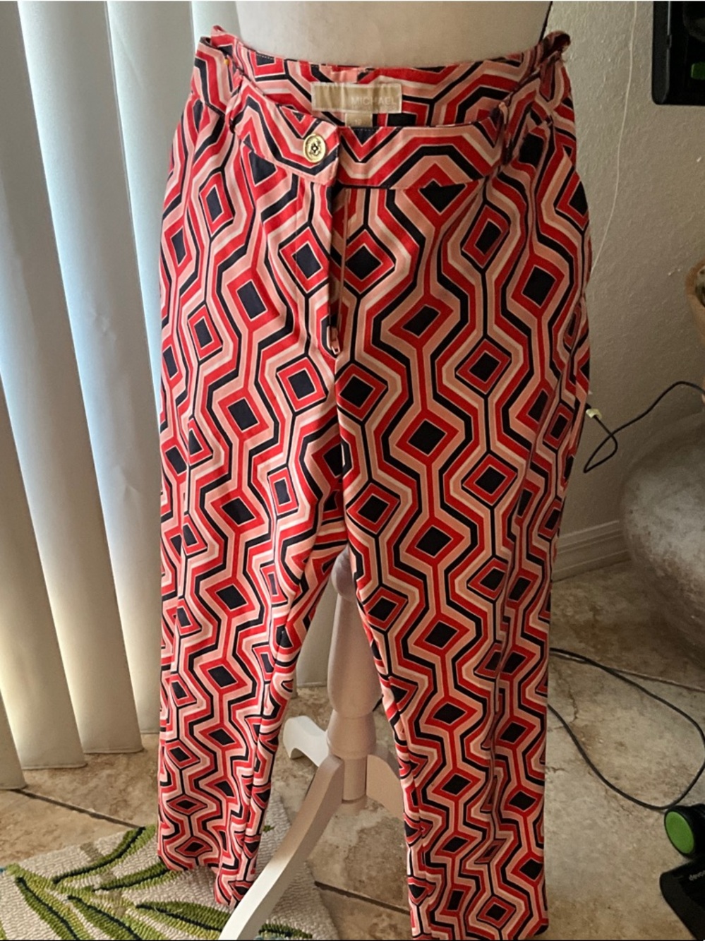 Women’s Geometric Red Patterned Pants